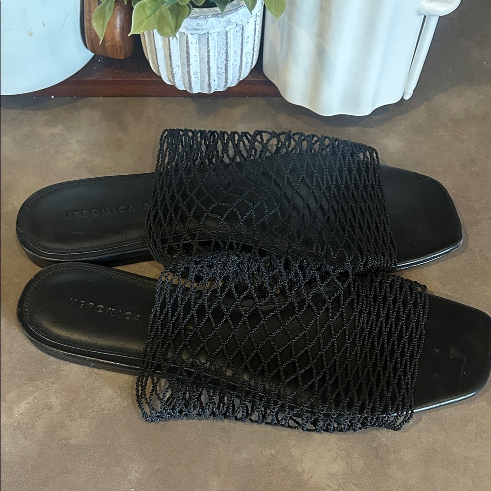 Veronica Beard Black Mesh Martina Slide Sandals Sz 9 - Picture 2 of 8